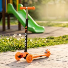 Детска сгъваема тротинетка 21st Scooter със светещи силиконови колела – Оранжева Детска сгъваема тротинетка 21st Scooter със светещи силиконови колела – Оранжева